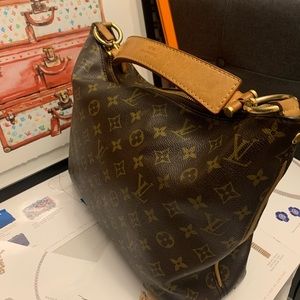 Louis Vuitton Sully Monogram canvas MM